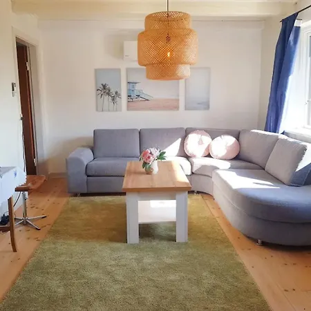 Summer Tucked Away In Coastal Area * Nørreby