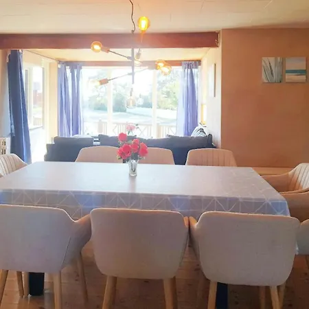 Summer Tucked Away In Coastal Area Nørreby