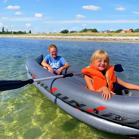 Summer Tucked Away In Coastal Area Norreby (Sjaelland og Oerne)